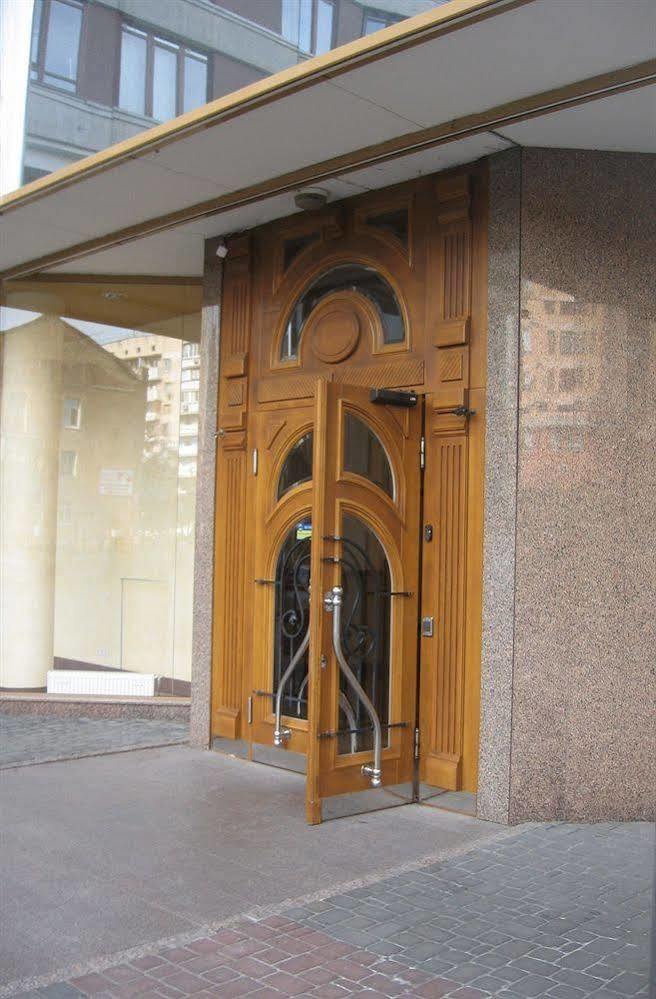 Diplomat ApartHotel Kiev Exterior foto