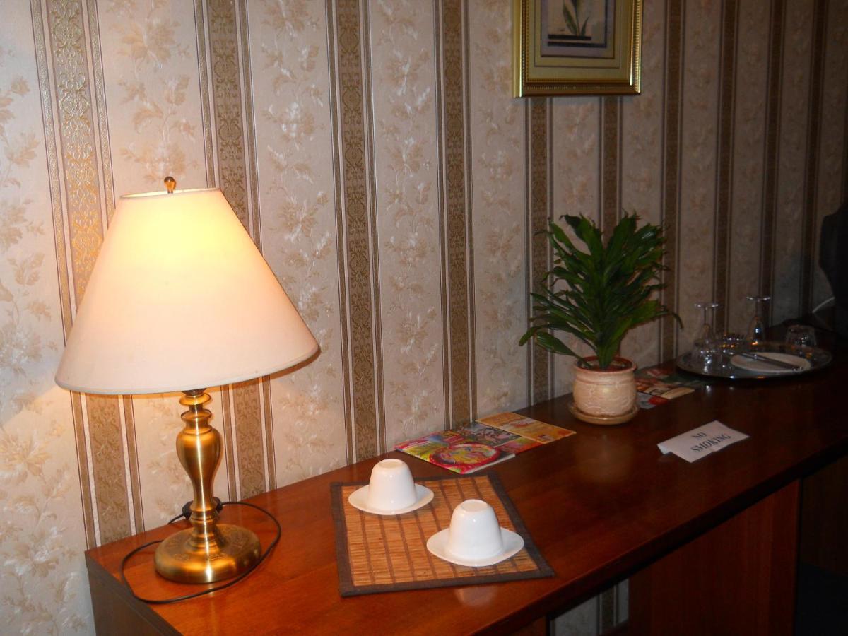 Diplomat ApartHotel Kiev Cameră foto